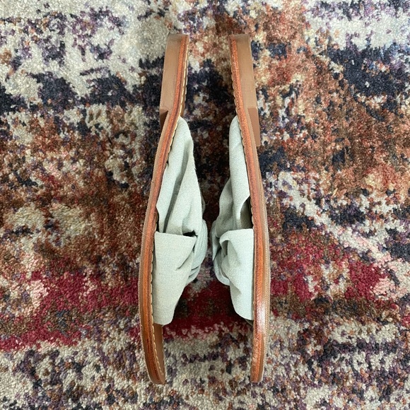 Soludos Chambray Knotted Slide Sandal - Picture 4 of 8